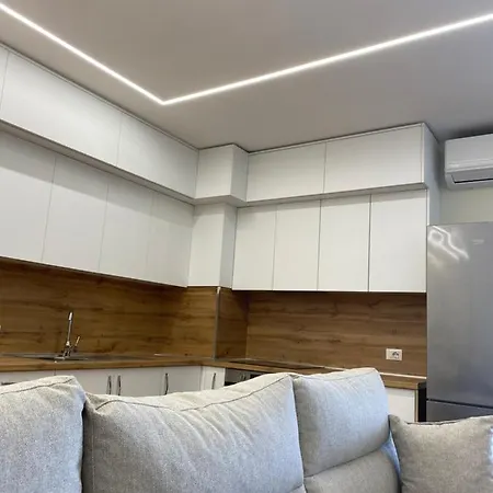 Apartament 11 Tirana